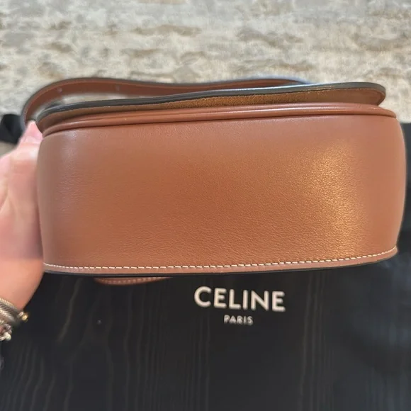 **AUTHENTIC** Celine Folco Cuir Triomphe in Smooth Calfskin - Picture 4 of 11